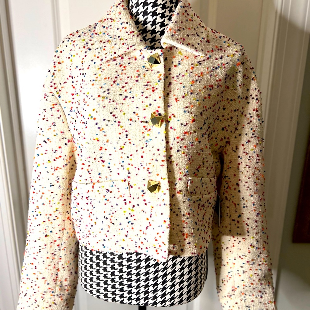 Express; Tulle, crop jacket